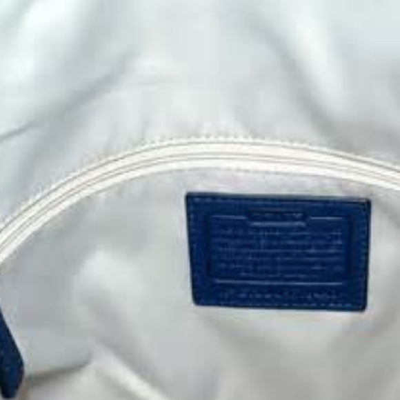 Sold!!!👛💖Reduced! Authentic Coach tote bag - Picture 3 of 3