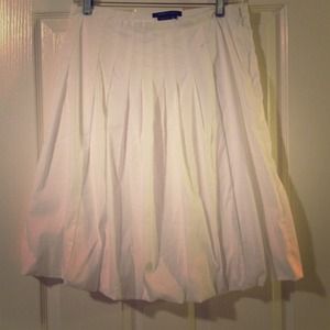 BCBG white skirt