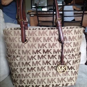 💯% authentic MICHAEL KORS tote