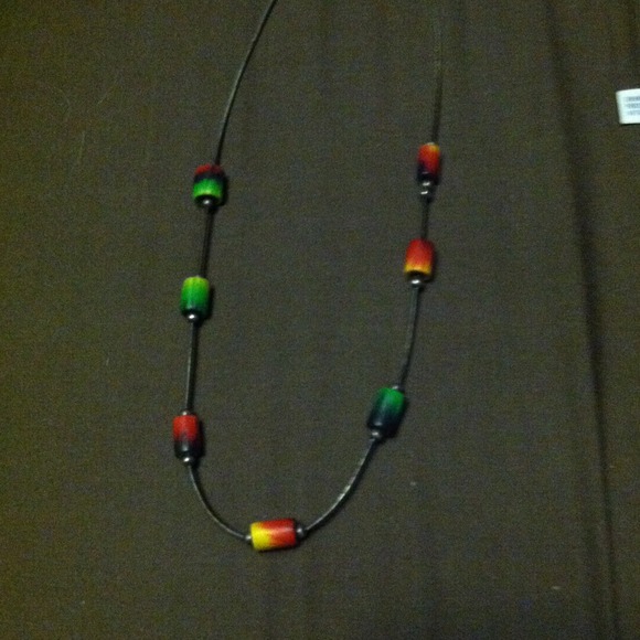 Necklace with multicolored beads