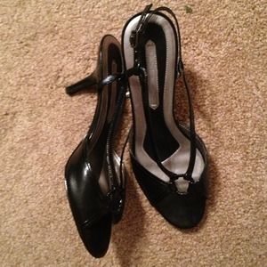 Bandolino Black Heels Size 7-NEW