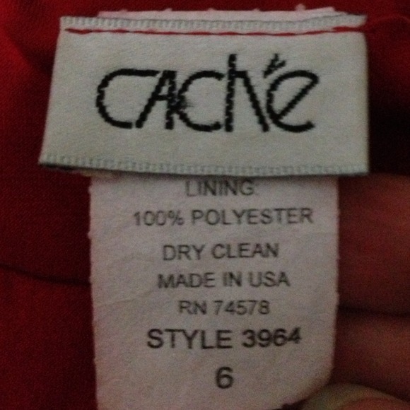 ❌SOLD❌🍒Gorgeous red Cashe dress! - Picture 2 of 4