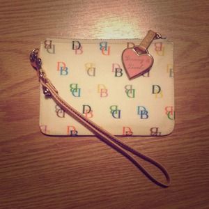 Dooney and bourke wristlet