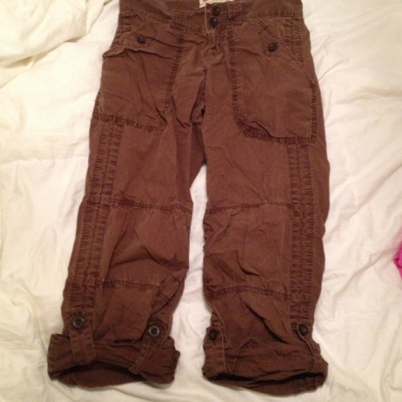 Gap Beachy Cargo Capris