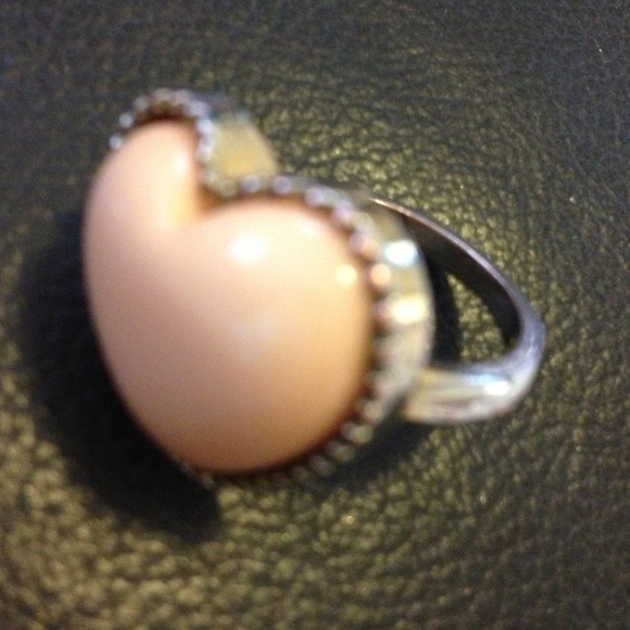 Pink heart ring - Picture 2 of 3