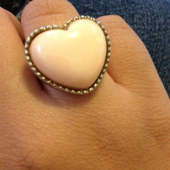 Pink heart ring - Picture 3 of 3