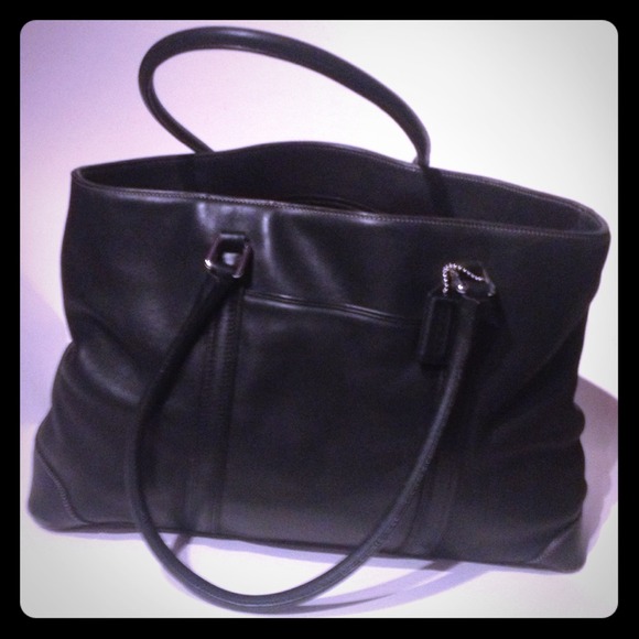 Coach Handbags - Authentic Coach Purse with dust bag