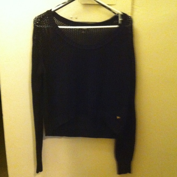 SOLD SOLD SOLD!!!!!!!!!!!Guess top