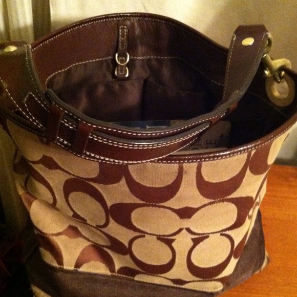 COACH Signature Bucket bag
