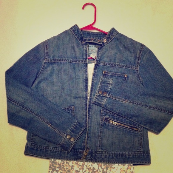 Very nice jean jacket for women, used
