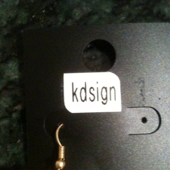 Kdsign Gold Dangling Hoop Circle Earrings 🐣 - Picture 4 of 4
