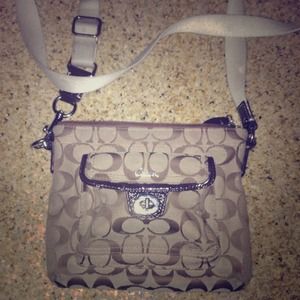 COACH CROSSBODY PURSE!