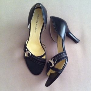 Ellen Tracy shoes