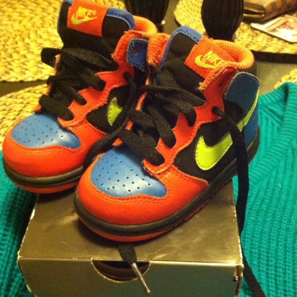 Nike high tops toddler size 6