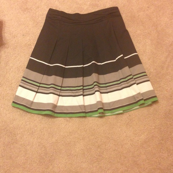 🚫Sold🚫The Limited pleated skirt