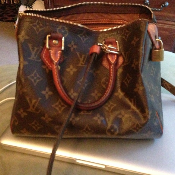 Monogram canvas speedy 25