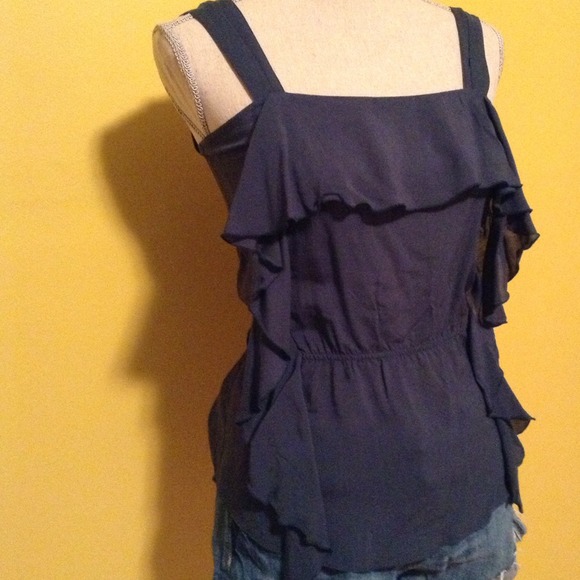 GAP Ruffle Sleeveless Top - Picture 3 of 3
