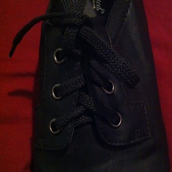 Studded black shoes - Picture 2 of 4