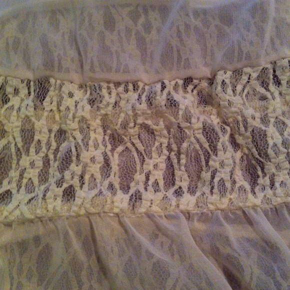 Lace sheer top - Picture 2 of 3