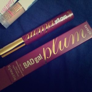 🚫SOLD 🚫 FOR @fbear BADGAL LASH "PLUM" MASCARA