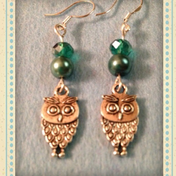 ❌SOLD❌🌟Owl Earrings🌟