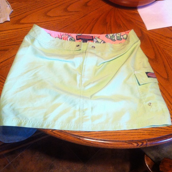 Vineyard Vines Board skirt