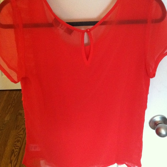 Coral top - Picture 2 of 4