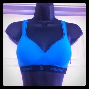 Single Coobie bra on hold