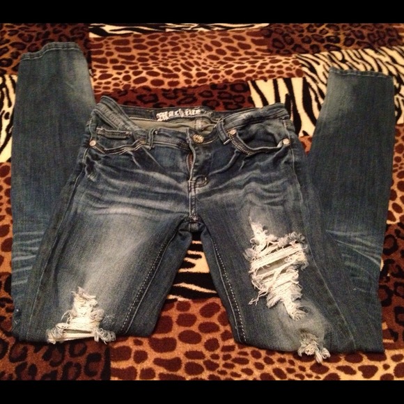 ✋Traded✋Distressed Machine Skinny Jeans