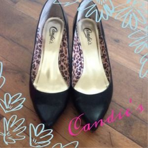 Candie's black pumps