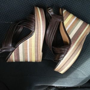 Dark Brown wedges. Perfect for summer!