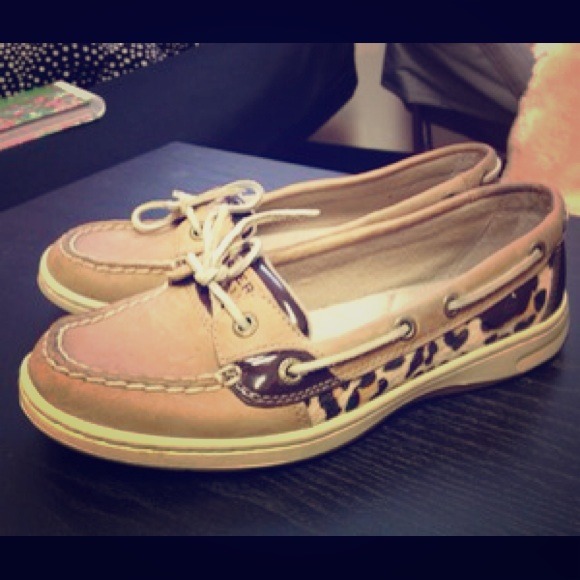 *****SOLD ****Leopard pony hair Sperrys NWOT.