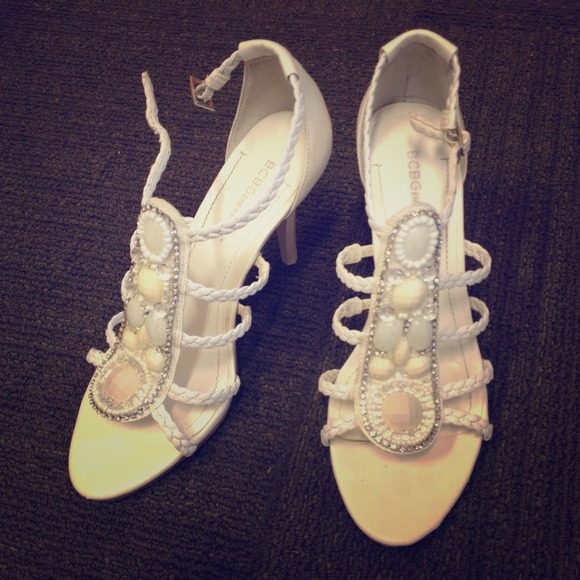 ON HOLD BCBG beautiful beaded heels