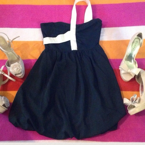 Shulami Dresses & Skirts - Black & Cream Bubble Cocktail Dress