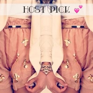 S🚫LD || 🎉HOST PICK🎉😍 Beige Cross Sequin Shorts