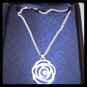 Rosa d' Avril Tous sterling silver pendant