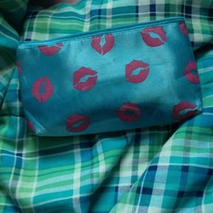 Makeup bag