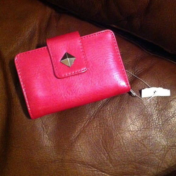 BRAND NEW! Super Cute!!! Small pink wallet