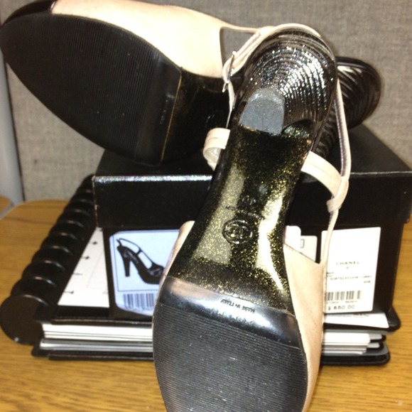 Gently used AUTHENTIC Chanel slingbacks - Picture 4 of 4