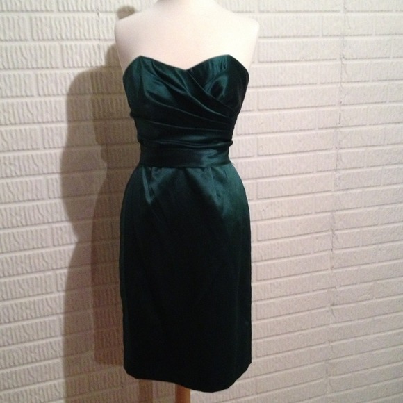 **Sold**Satin strapless sweetheart cocktail dress