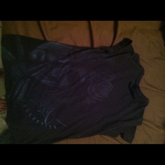 Shirt - Picture 2 of 2