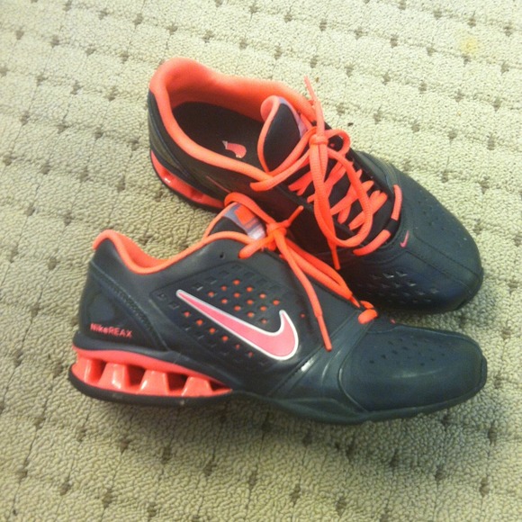 Nike Shocks