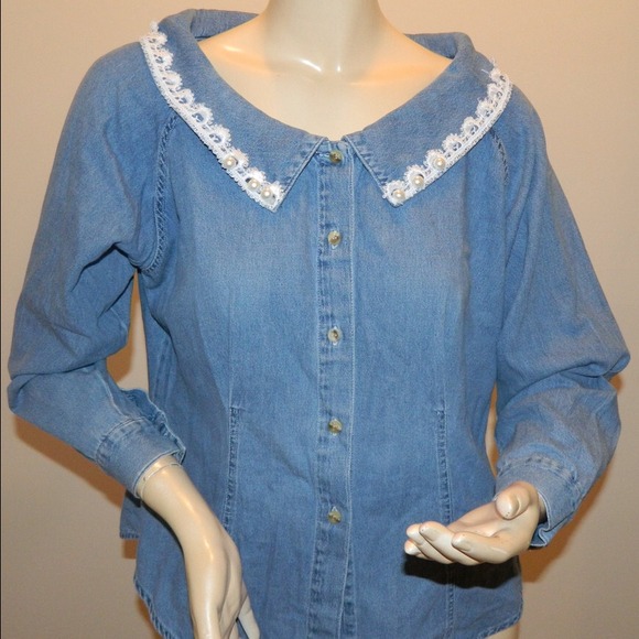 Denim lace collar shirt