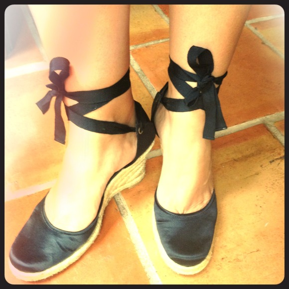 nine west espadrille wedges