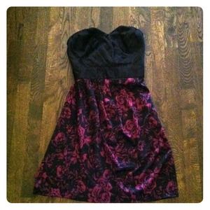 Cocktail elegant strapless dress.