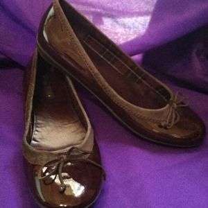 Nine West Brown Patent Leather Slipon Flats