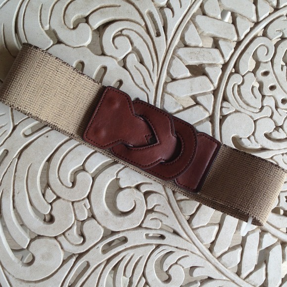 Stretchy belt