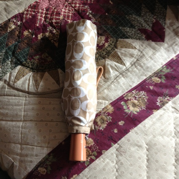 Coach umbrella. TRADED