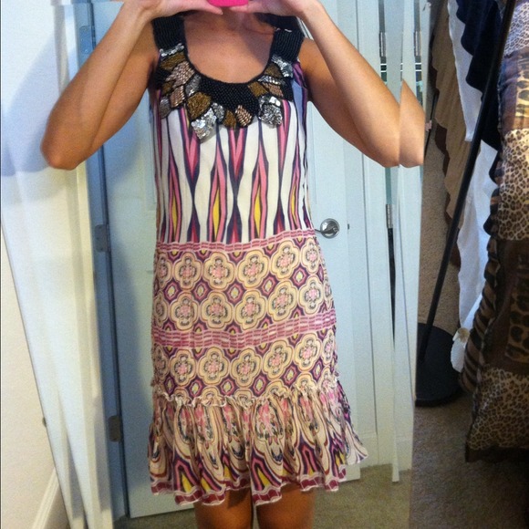 Beaded Neckline Dress - Picture 4 of 4