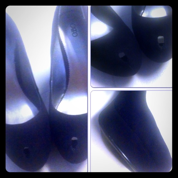 ⛔RESERVED⛔ FOR elizabeth_k Black heels and 2 cases